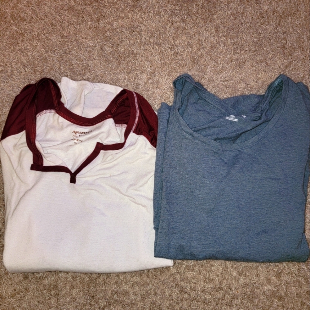 Bundle of 2 XXL T-shirts